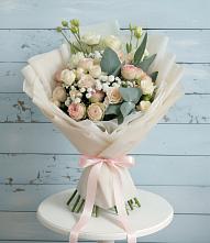Букет цветов из:  Розы и Лизиантусы #REPLACE_PRED# Высоком