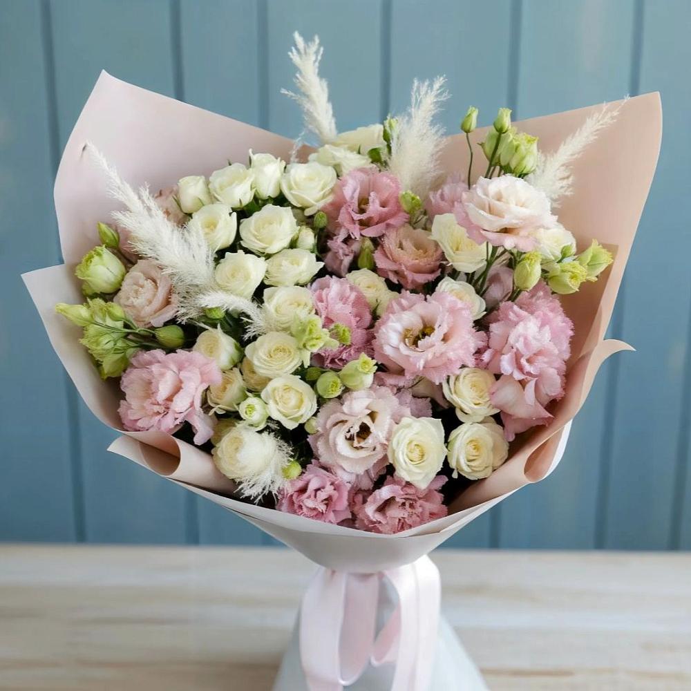 Букет цветов из: Альстромерии и Розы в Высоком