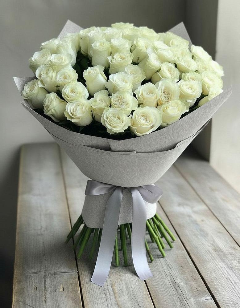 Букет 35 Белых роз в Высоком