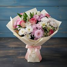 Букет цветов из:  Хризантемы, Альстромерии и Розы в Высоком