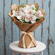 Букет цветов из:  Орхидеи и Розы #REPLACE_PRED# Высоком